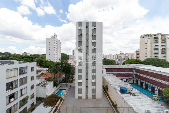Imagem Apartamento com 2 Quartos à Venda, 76 m² em Moema - São Paulo