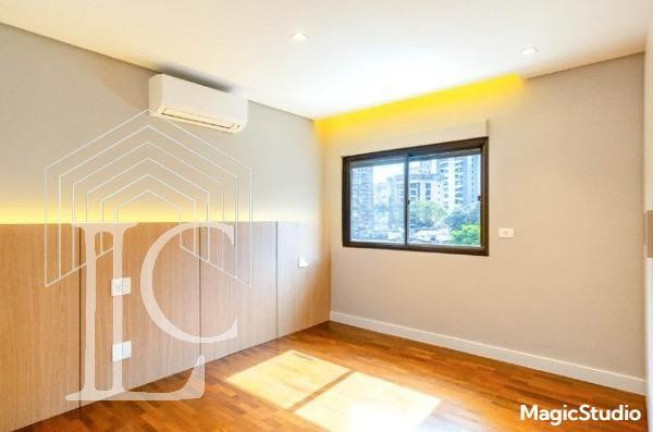 Imagem Apartamento com 3 Quartos à Venda, 197 m² em Itaim Bibi - São Paulo