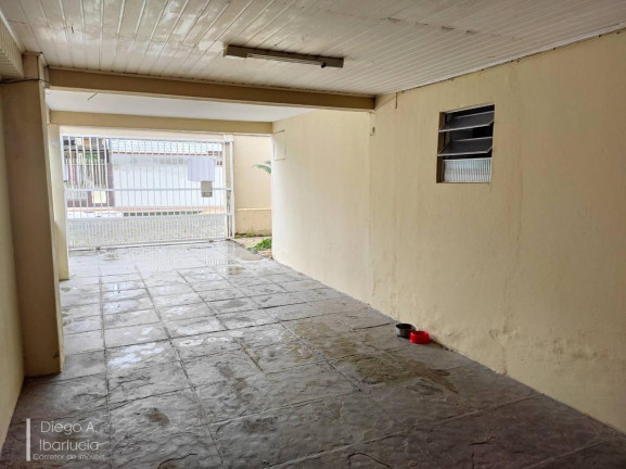 Imagem Casa com 8 Quartos à Venda, 264 m² em Centro - Balneário Camboriú Imagem Casa com 8 Quartos à Venda, 264 m² em Centro - Balneário Camboriú