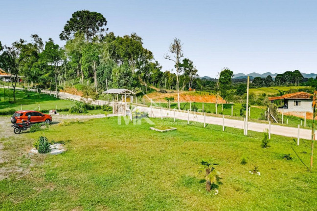 Imagem Chácara com 3 Quartos à Venda, 300 m² em Santa Helena 3 - Piraquara Imagem Chácara com 3 Quartos à Venda, 300 m² em Santa Helena 3 - Piraquara