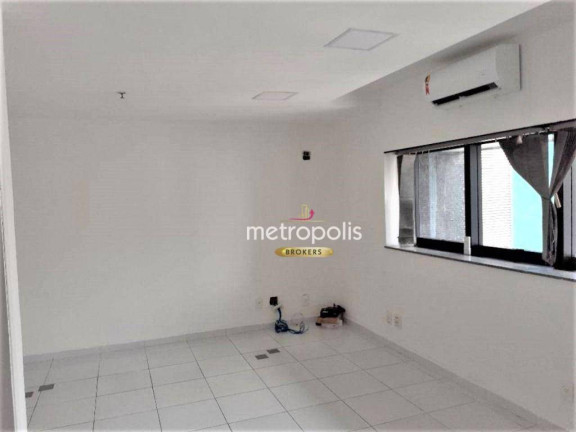 Sala Comercial à Venda ou Locação, 44 m² em Moema - São Paulo