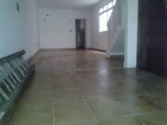 Imagem Sobrado com 4 Quartos à Venda, 200 m² em Vila Cascatinha - Sao Vicente