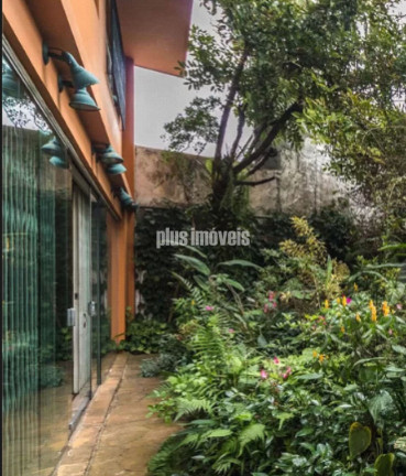 Casa com 5 Quartos à Venda, 445 m² em Jardim Paulista - São Paulo