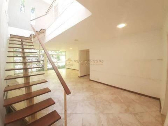 Imagem Apartamento com 3 Quartos à Venda, 210 m² em Lagoa - Rio De Janeiro Imagem Apartamento com 3 Quartos à Venda, 210 m² em Lagoa - Rio De Janeiro