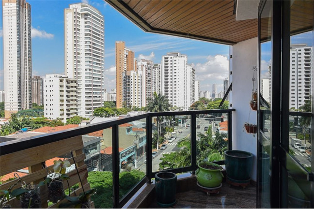 Imagem Imóvel com 3 Quartos à Venda,  em Jardim Anália Franco - São Paulo