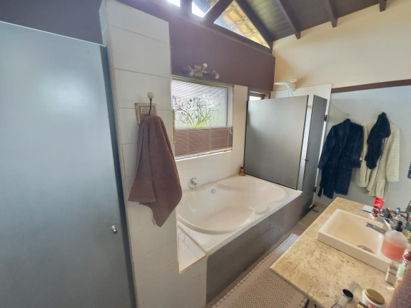 Imagem Casa com 3 Quartos à Venda, 300 m² em Parque Das Artes - Embu Das Artes