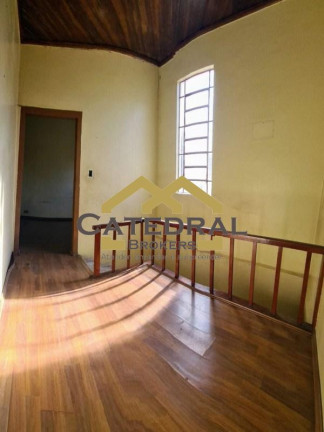 Imagem Casa com 4 Quartos à Venda, 256 m² em Centro - Jundiaí Imagem Casa com 4 Quartos à Venda, 256 m² em Centro - Jundiaí