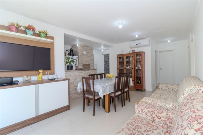 Imagem Casa com 3 Quartos à Venda, 78 m² em Lomba Do Pinheiro - Porto Alegre