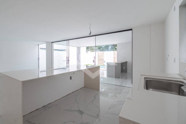 Imagem Casa com 4 Quartos à Venda, 317 m² em Recreio Dos Bandeirantes - Rio De Janeiro Imagem Casa com 4 Quartos à Venda, 317 m² em Recreio Dos Bandeirantes - Rio De Janeiro