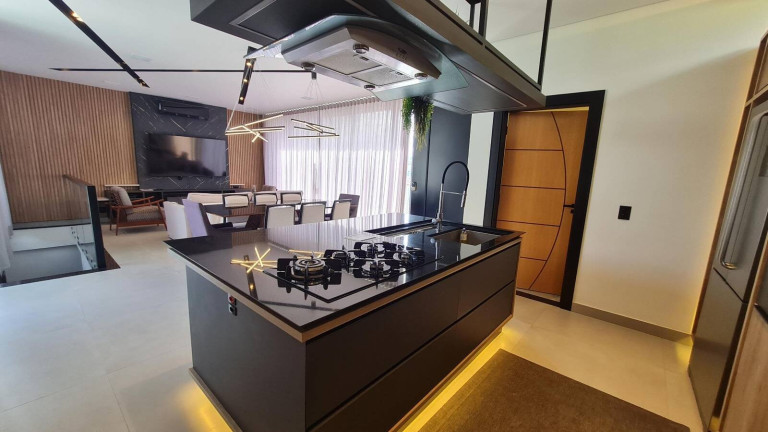 Imagem Casa com 3 Quartos à Venda, 400 m² em Jardim Santa Helena - Bragança Paulista Imagem Casa com 3 Quartos à Venda, 400 m² em Jardim Santa Helena - Bragança Paulista