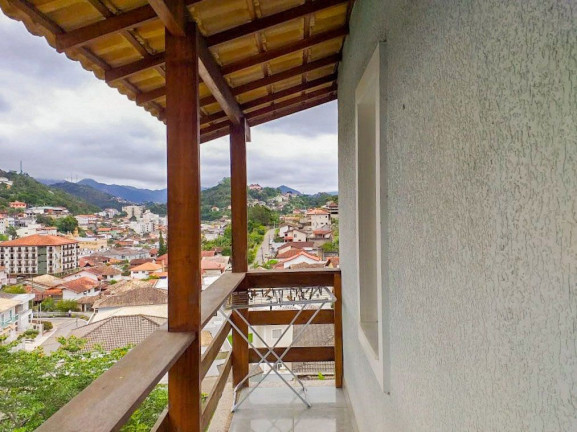 Imagem Casa com 2 Quartos à Venda, 106 m² em Tijuca - Teresópolis