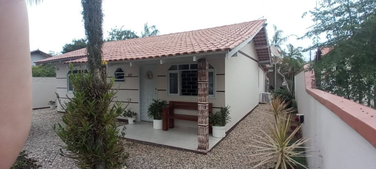 Imagem Casa com 2 Quartos à Venda, 139 m² em Universitário - Tijucas Imagem Casa com 2 Quartos à Venda, 139 m² em Universitário - Tijucas