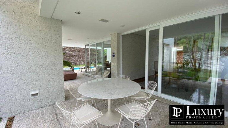 Imagem Casa com 3 Quartos à Venda, em Morumbi - São Paulo Imagem Casa com 3 Quartos à Venda, em Morumbi - São Paulo