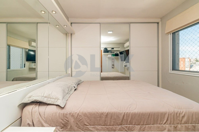 Imagem Apartamento com 2 Quartos à Venda, 78 m² em Santana - Porto Alegre Imagem Apartamento com 2 Quartos à Venda, 78 m² em Santana - Porto Alegre