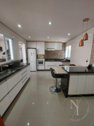 Imagem Casa de Condomínio com 3 Quartos à Venda, 270 m² em Swiss Park - Campinas Imagem Casa de Condomínio com 3 Quartos à Venda, 270 m² em Swiss Park - Campinas