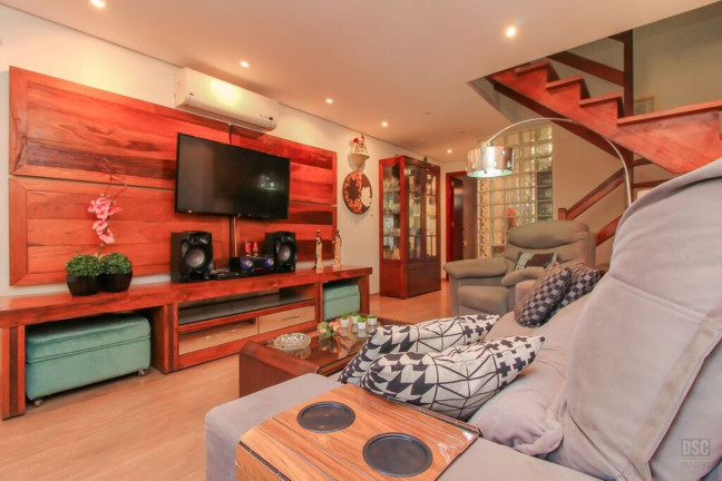 Imagem Imóvel com 2 Quartos à Venda, em Guarujá - Porto Alegre Imagem Imóvel com 2 Quartos à Venda, em Guarujá - Porto Alegre