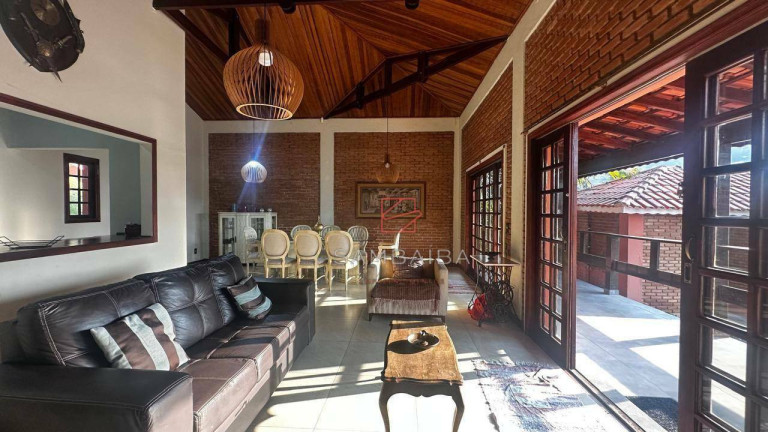 Imagem Casa com 4 Quartos à Venda, 350 m² em Serrinha - Bragança Paulista Imagem Casa com 4 Quartos à Venda, 350 m² em Serrinha - Bragança Paulista