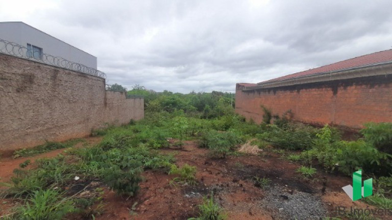 Imagem Terreno à Venda, 390 m² em Ibituruna - Montes Claros