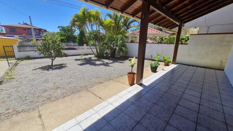 Imagem Imóvel com 3 Quartos à Venda, 180 m² em Ibiraquera - Imbituba