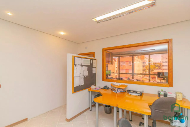 Imagem Sala Comercial à Venda, 45 m² em Petrópolis - Porto Alegre Imagem Sala Comercial à Venda, 45 m² em Petrópolis - Porto Alegre