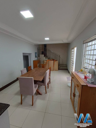 Imagem Casa com 3 Quartos à Venda, 250 m² em Jardim Europa - Bragança Paulista Imagem Casa com 3 Quartos à Venda, 250 m² em Jardim Europa - Bragança Paulista