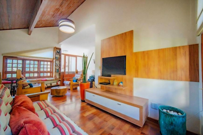 Imagem Casa com 5 Quartos à Venda, 440 m² em Parque Das Artes - Embu Das Artes Imagem Casa com 5 Quartos à Venda, 440 m² em Parque Das Artes - Embu Das Artes