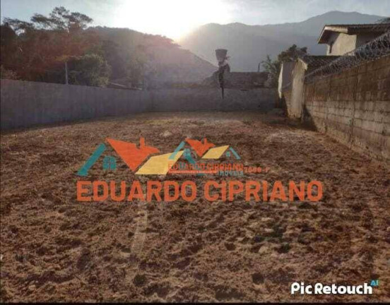 Terreno à Venda, 372 m² em Massaguaçu - Caraguatatuba