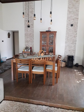 Imagem Casa com 3 Quartos à Venda, 375 m² em Jardim Santa Maria - Jacareí Imagem Casa com 3 Quartos à Venda, 375 m² em Jardim Santa Maria - Jacareí