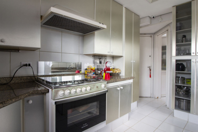 Imagem Apartamento com 3 Quartos à Venda, 373 m² em Real Parque - São Paulo