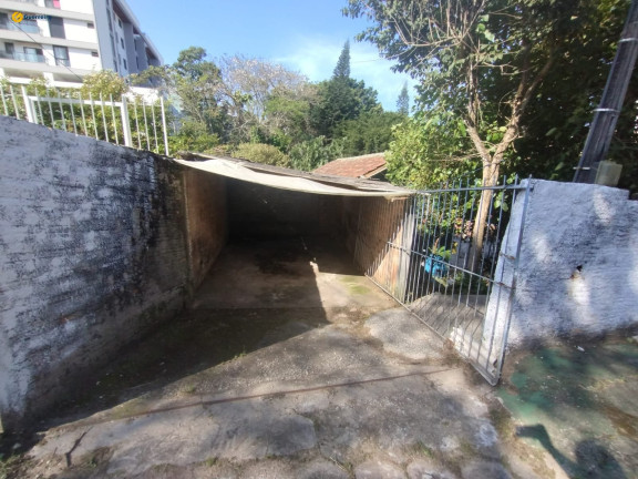 Imagem Casa com 2 Quartos à Venda, 200 m² em Coqueiros - Florianópolis Imagem Casa com 2 Quartos à Venda, 200 m² em Coqueiros - Florianópolis