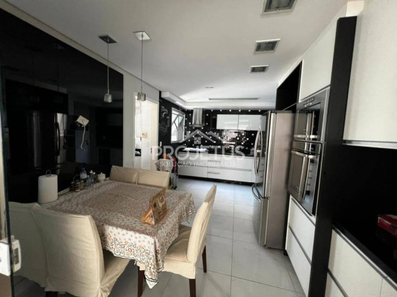Imagem Apartamento com 3 Quartos à Venda, 220 m² em Vila Suzana - São Paulo