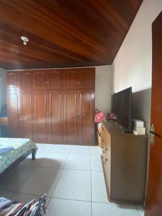 Imagem Sobrado com 4 Quartos à Venda, 300 m² em Junqueira - Lins