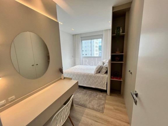 Imagem Apartamento com 4 Quartos à Venda, 142 m² em Centro - Balneário Camboriú Imagem Apartamento com 4 Quartos à Venda, 142 m² em Centro - Balneário Camboriú