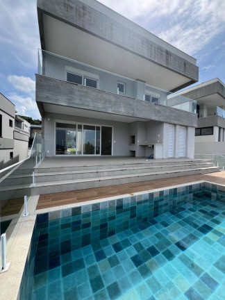Casa com 3 Quartos à Venda, 300 m² em Pedra Branca - Palhoça