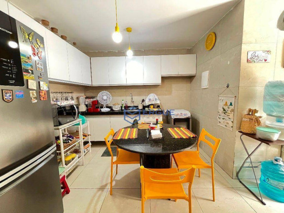 Imagem Casa com 4 Quartos à Venda, 140 m² em Urucunema - Eusébio