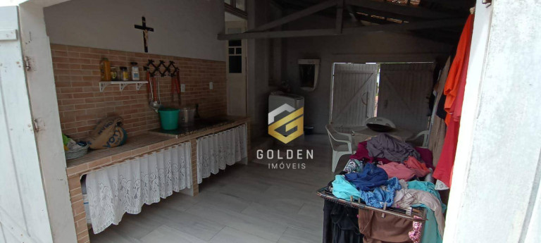 Imagem Casa com 4 Quartos à Venda, 200 m² em Centro - Tijucas Imagem Casa com 4 Quartos à Venda, 200 m² em Centro - Tijucas
