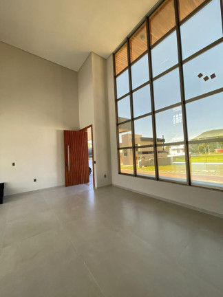 Imagem Casa com 4 Quartos à Venda, em São João Do Rio Vermelho - Florianópolis Imagem Casa com 4 Quartos à Venda, em São João Do Rio Vermelho - Florianópolis