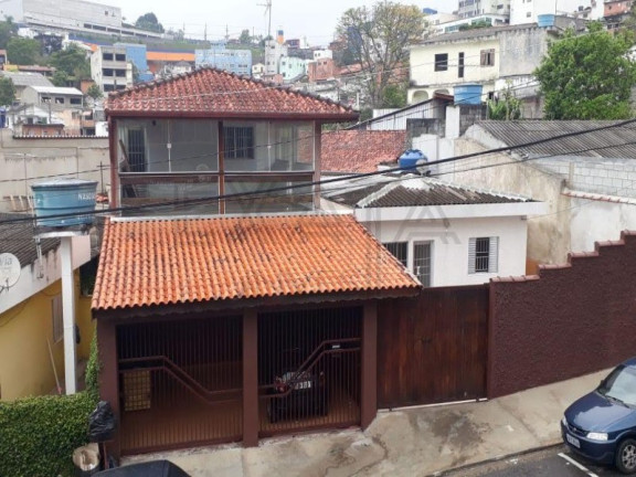 Casa com 4 Quartos à Venda, 180 m² em Vila Monte Serrat - Cotia