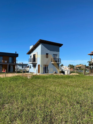Imóvel com 2 Quartos à Venda,  em Campo Duna - Imbituba