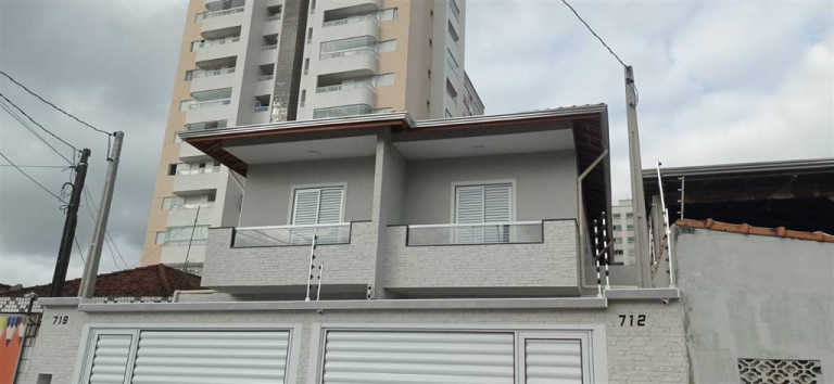 Sobrado com 3 Quartos à Venda, 100 m² em Guilhermina - Praia Grande