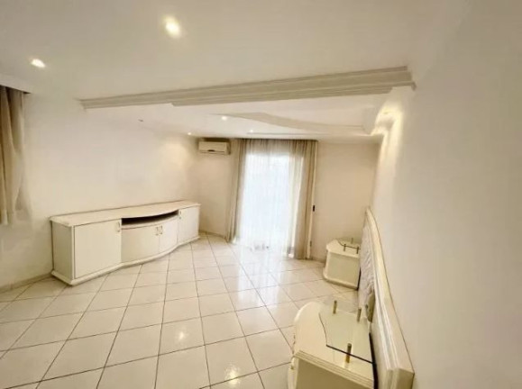 Imagem Casa com 4 Quartos à Venda, 480 m² em Jardim Botânico - Curitiba Imagem Casa com 4 Quartos à Venda, 480 m² em Jardim Botânico - Curitiba