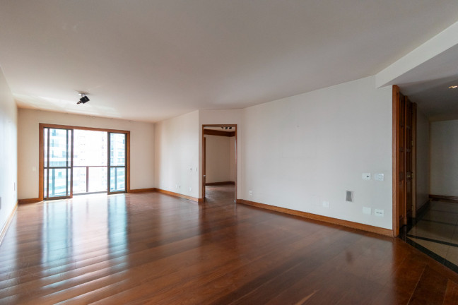 Imagem Apartamento com 3 Quartos à Venda, 325 m² em Moema - São Paulo