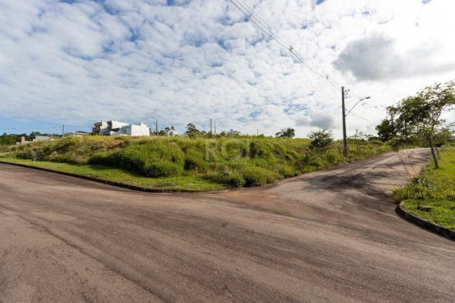 Imagem Terreno à Venda, em Vila Nova - Porto Alegre Imagem Terreno à Venda, em Vila Nova - Porto Alegre