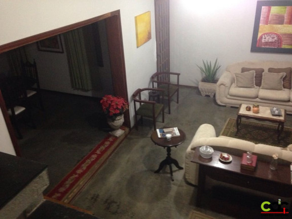 Imagem Casa com 3 Quartos à Venda, em São Geraldo - Poços De Caldas Imagem Casa com 3 Quartos à Venda, em São Geraldo - Poços De Caldas