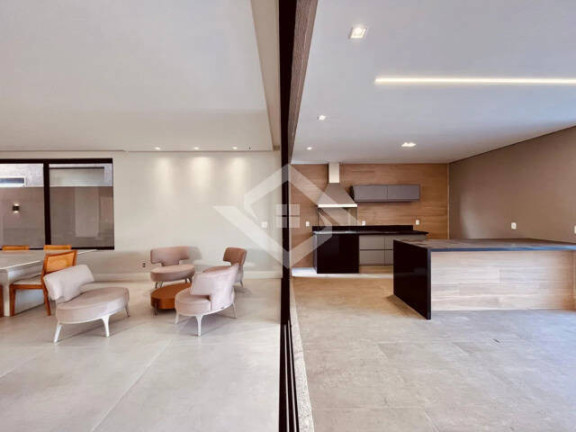 Imagem Casa com 6 Quartos à Venda, 350 m² em Barra Da Tijuca - Rio De Janeiro Imagem Casa com 6 Quartos à Venda, 350 m² em Barra Da Tijuca - Rio De Janeiro
