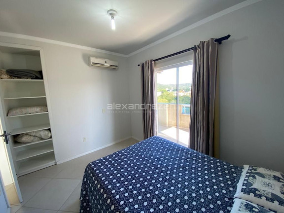 Imagem Cobertura com 3 Quartos à Venda, 105 m² em Bombas - Bombinhas
