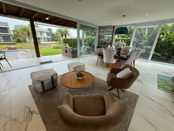 Imagem Casa com 4 Quartos à Venda, em Condominio Malibu Beach Residence - Xangri-lá Imagem Casa com 4 Quartos à Venda, em Condominio Malibu Beach Residence - Xangri-lá