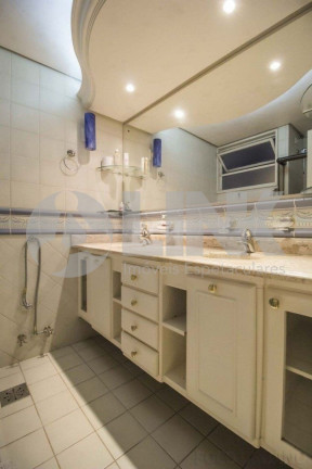 Imagem Imóvel com 3 Quartos à Venda, 94 m² em Petrópolis - Porto Alegre