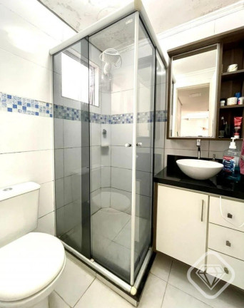 Imagem Apartamento com 2 Quartos à Venda,  em Vila Nova - Porto Alegre