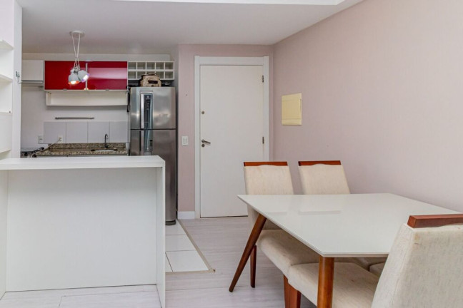 Imagem Apartamento com 2 Quartos à Venda, 51 m² em Humaitá - Porto Alegre